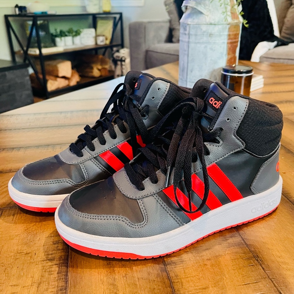 Boys adidas Hoops High Top Sneakers 2.0 - EUC